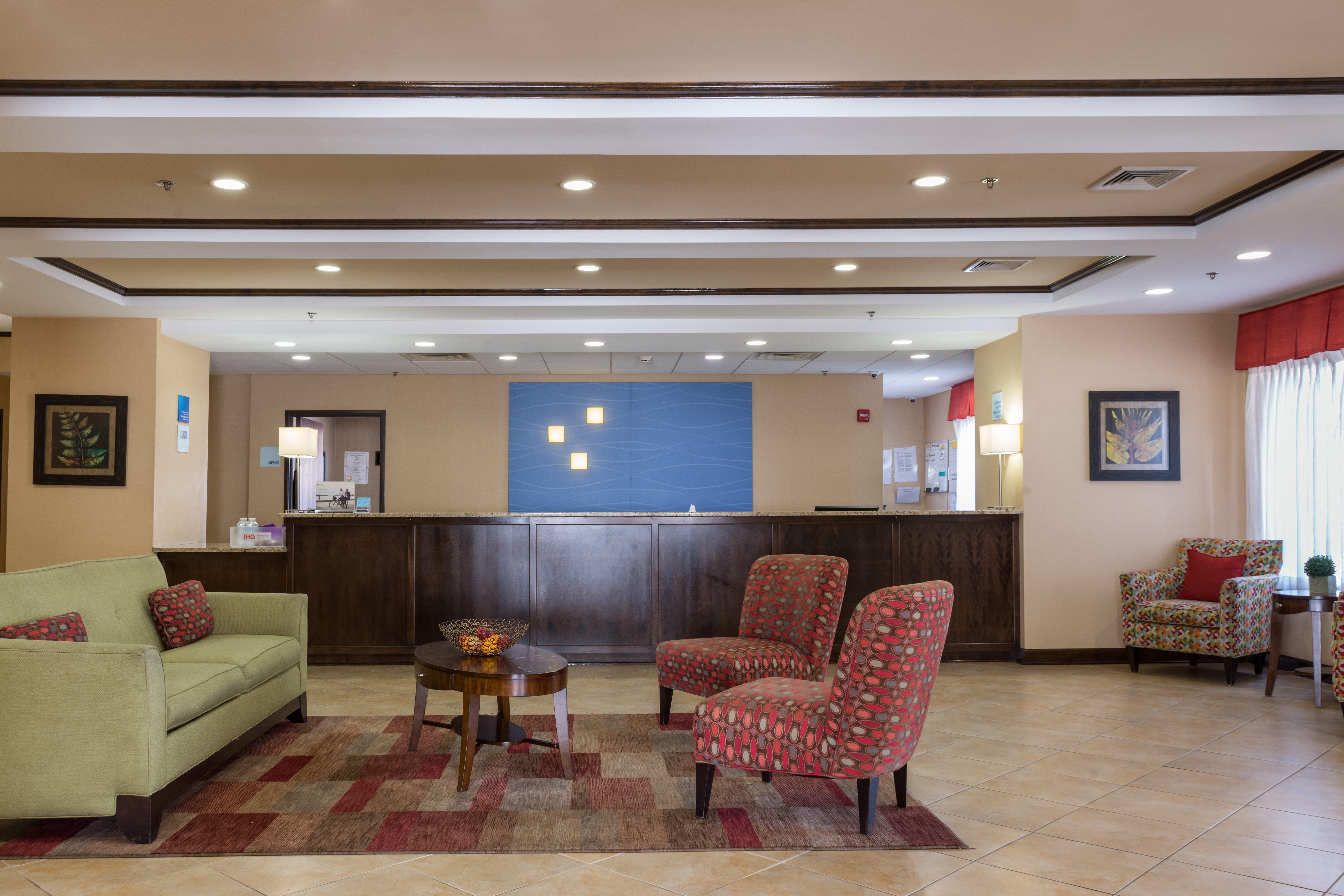 Holiday Inn Express Hartford-Newington By Ihg Kültér fotó