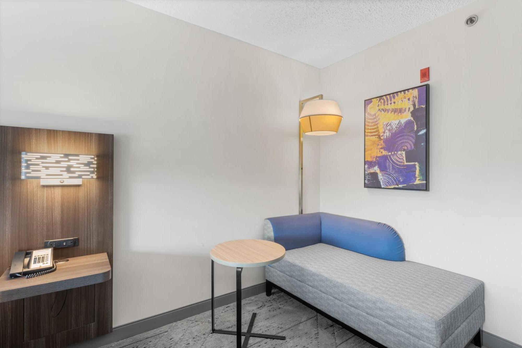 Holiday Inn Express Hartford-Newington By Ihg Kültér fotó